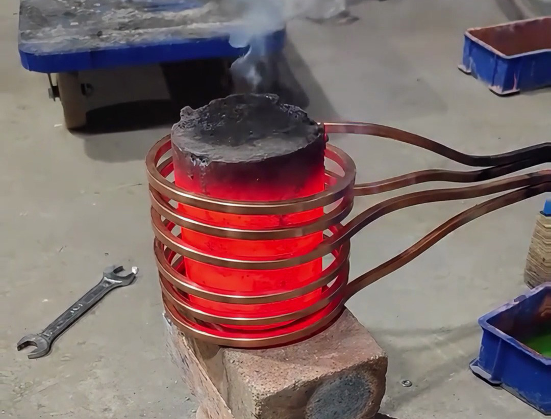 大型钢棒加热难题？超音频感应加热设备成行业更优解